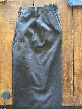 Eddie Bauer big and tall 44x33 cuffed Men's Charcoal Gray Chinos